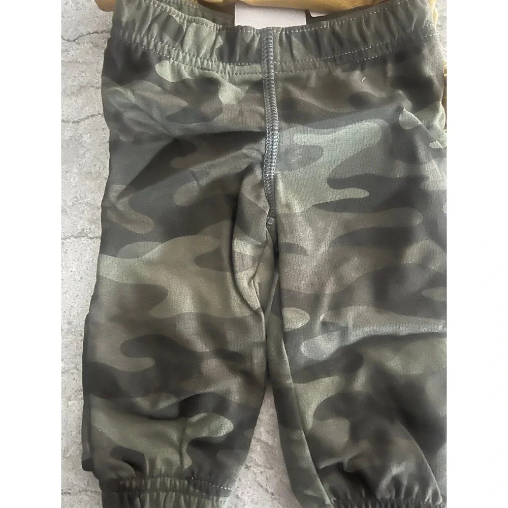 Carter's Little Builder 2-Piece Set‎ Mustard Yellow Top Camo Joggers 3-6M NEW
